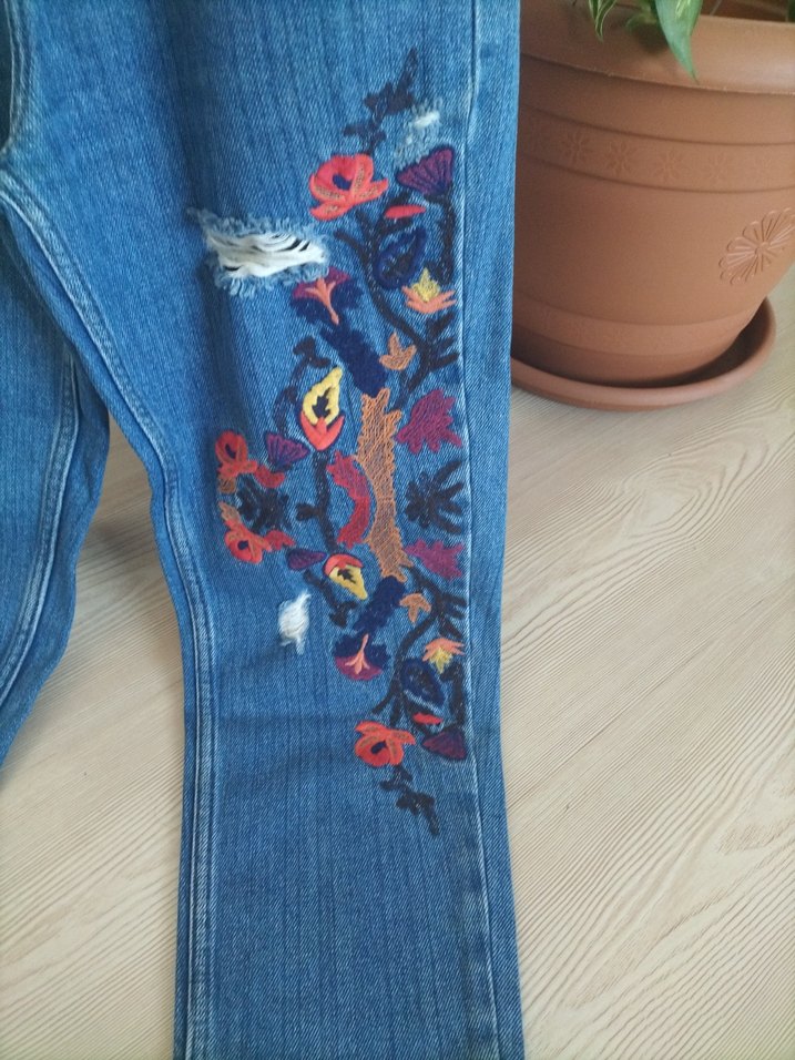 Nakışlı Düğmeli Mavi Denim Kadın Pantolon - Görsel 2