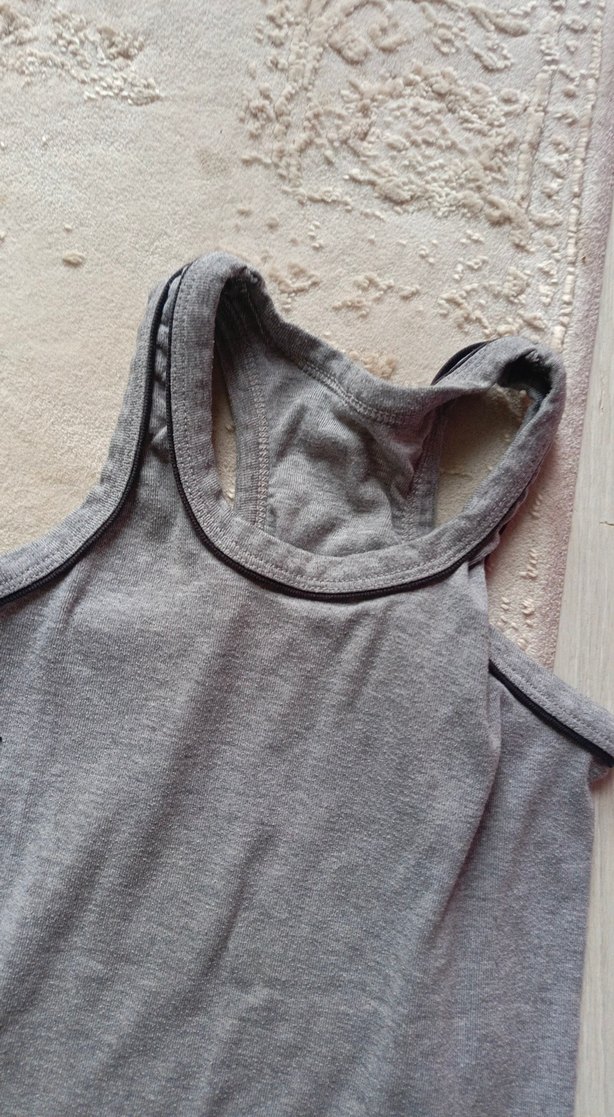 Gri Keten Yüksek Yakalı Spor Atlet - Görsel 2