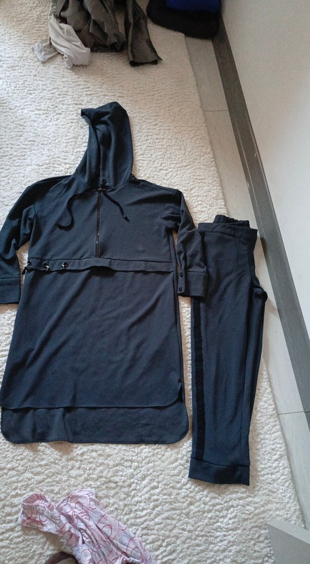 Kadın Siyah Kapüşonlu Kemerli Uzun Eşofman Takımı - Görsel 2