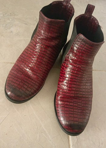 Bordo Deri Yılan Desenli Topuklu Bot - Görsel 6