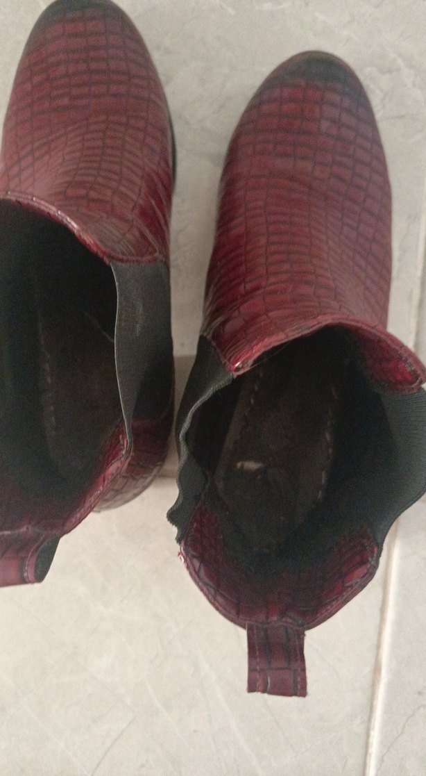 Bordo Deri Yılan Desenli Topuklu Bot - Görsel 5