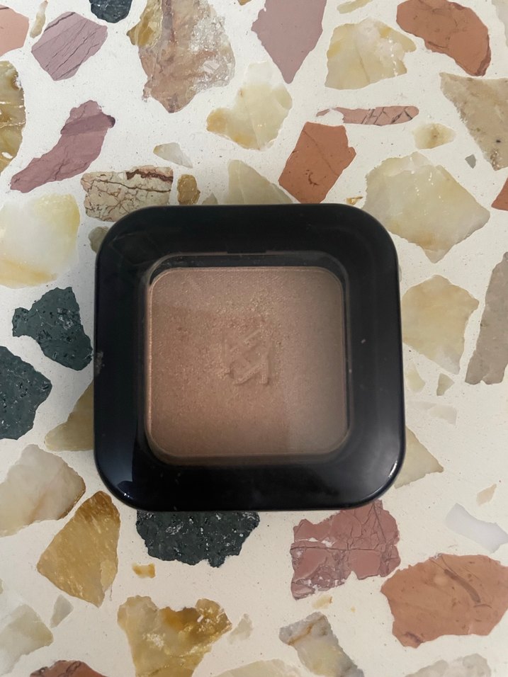 Kiko Milano- High Pigment Eyeshadow- 21 Metallic Rosy Beige - Görsel 3