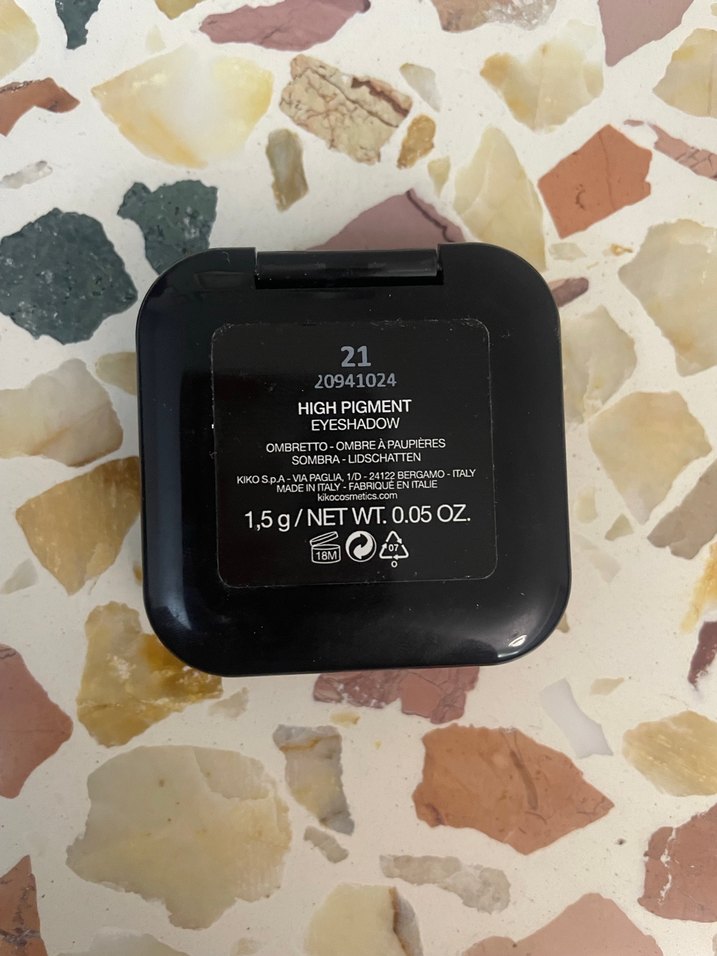 Kiko Milano- High Pigment Eyeshadow- 21 Metallic Rosy Beige - Görsel 4