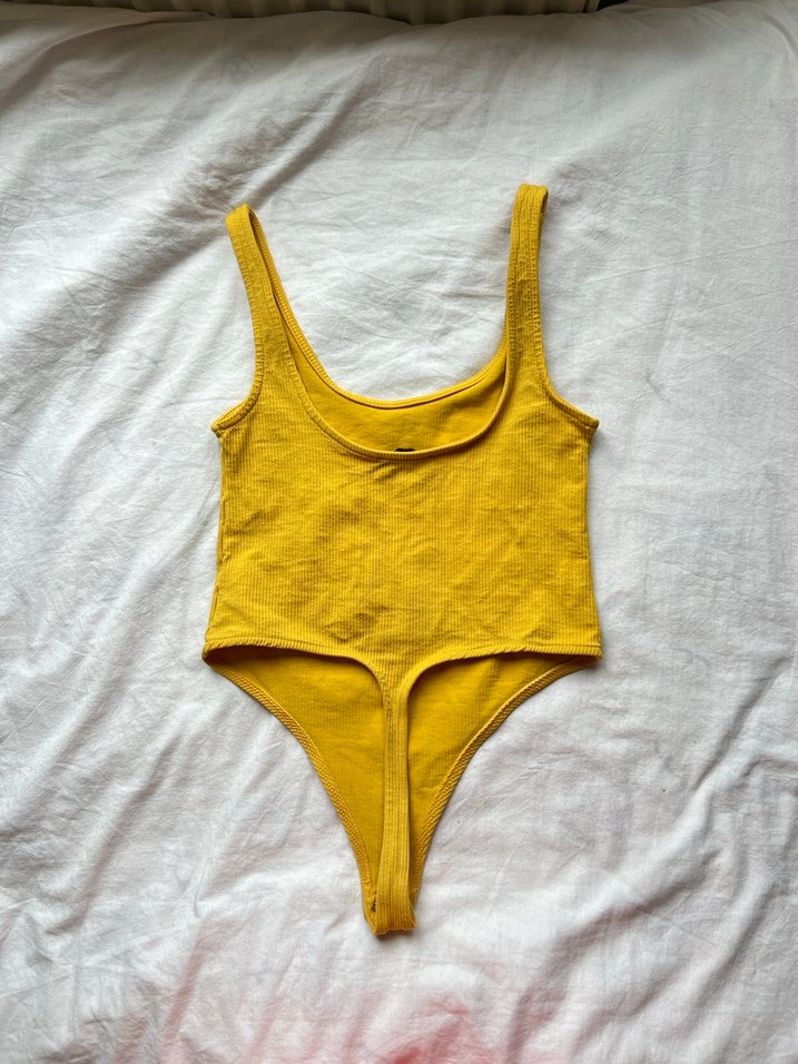 Dilvin Sarı y2k Lolita Dekolte Body - Görsel 3