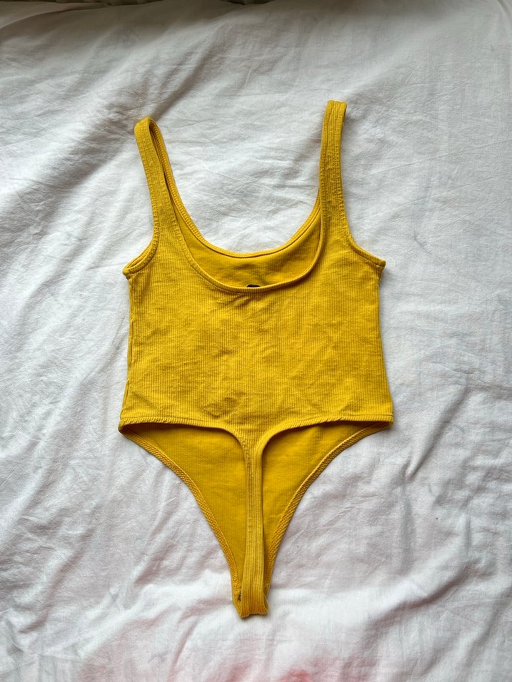 Dilvin Sarı y2k Lolita Dekolte Body - Görsel 4