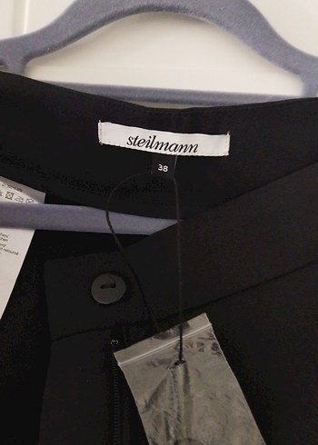 Kadın Siyah Kemerli Kumaş Pantolon - Görsel 3