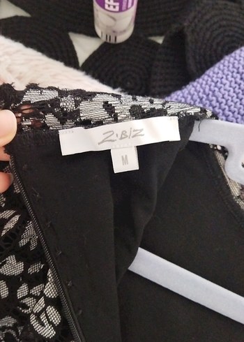 Dantel Detaylı Uzun Siyah Desenli Elbise - Görsel 3