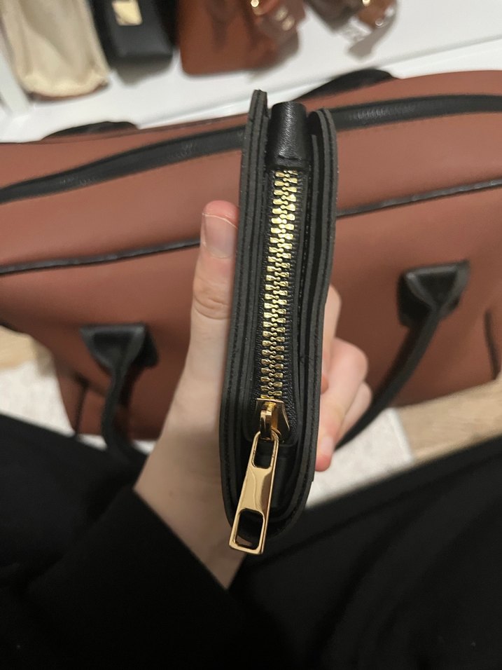 Tokalı Siyah Deri Kadın Cüzdanı - Görsel 4