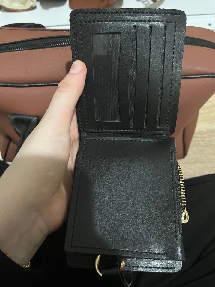 Tokalı Siyah Deri Kadın Cüzdanı - Görsel 2