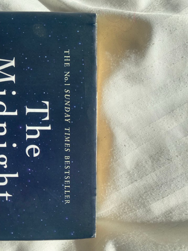 The Midnight Library Matt Haig İngilizce kitap - Görsel 2