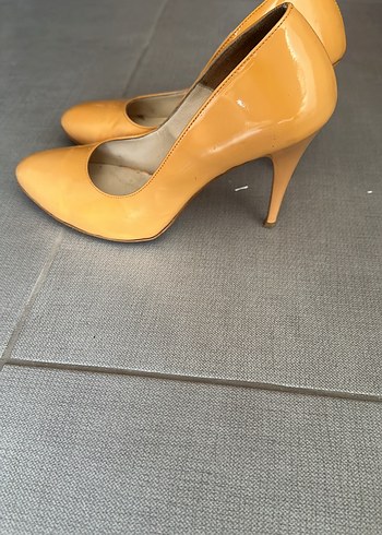 36 Beden Bej Rugan Stiletto Topuklu Kadın Ayakkabı