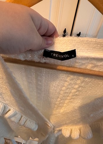 Kadın Beyaz Örgü Hırka - Görsel 2