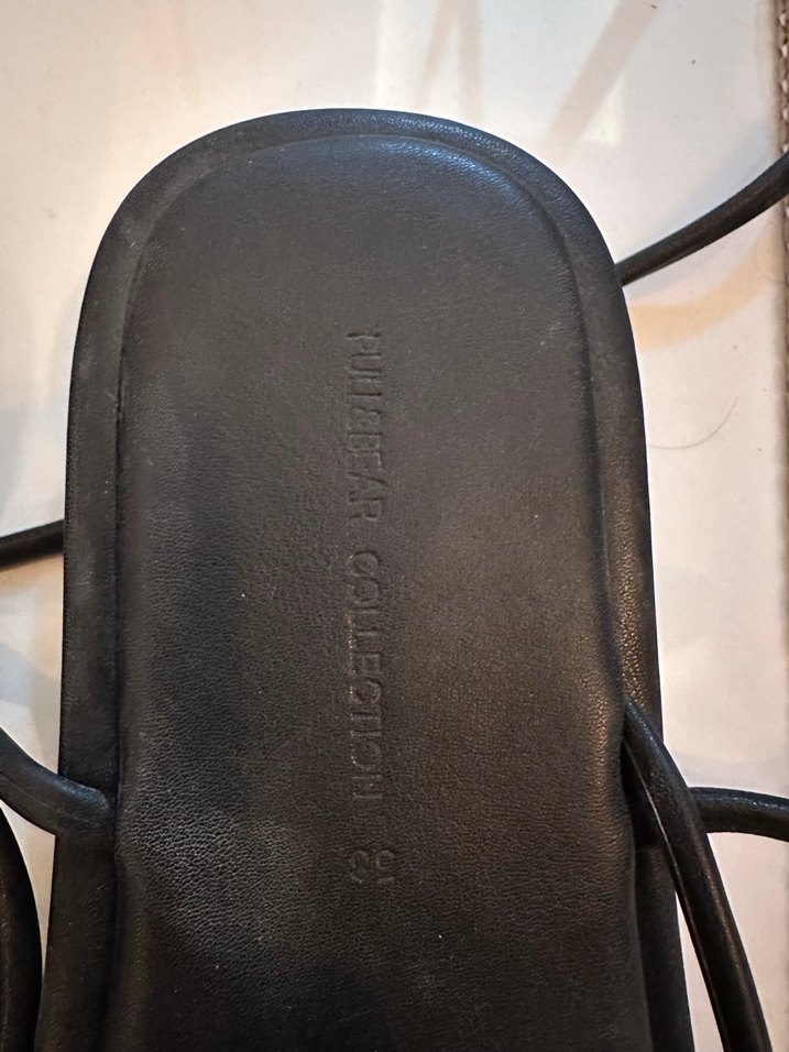 Siyah İnce Topuklu Minimalist Kadın Sandalet - Görsel 2