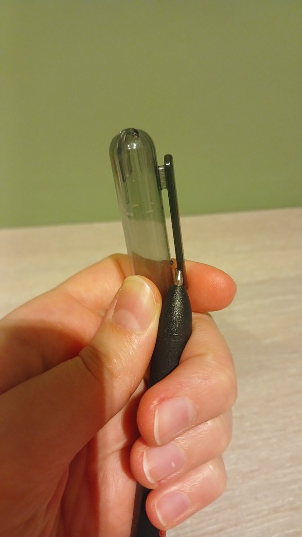 Siyah Rotring 07mm jel kalem - Görsel 3