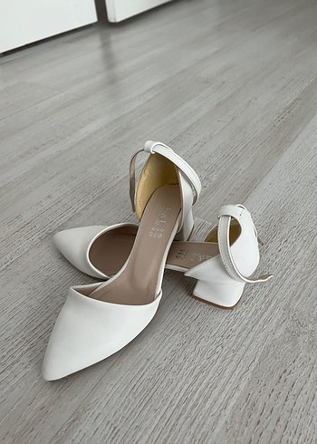 Beyaz Stiletto Topuklu Kadın Abiye Ayakkabı - Görsel 3