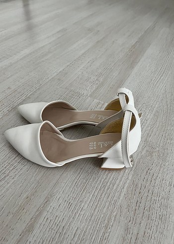 Beyaz Stiletto Topuklu Kadın Abiye Ayakkabı - Görsel 2