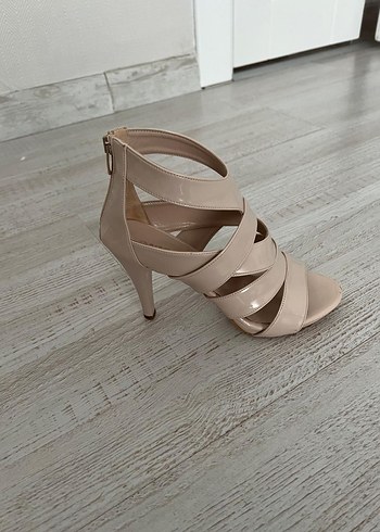Zara 37,5