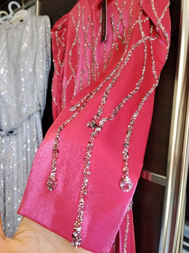 Bordo Uzun Kollu İşlemeli Abiye Elbise - Görsel 4