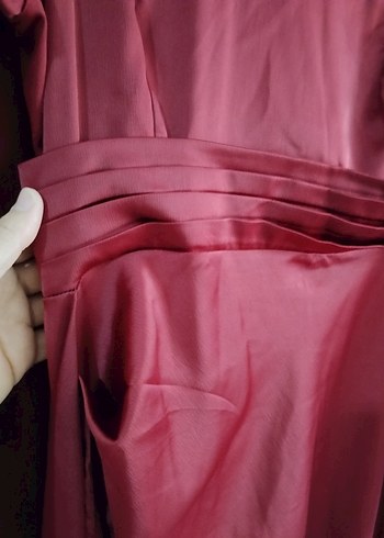 Bordo Uzun Drapeli Yüksek Yakalı Kadın Abiye Elbise - Görsel 5