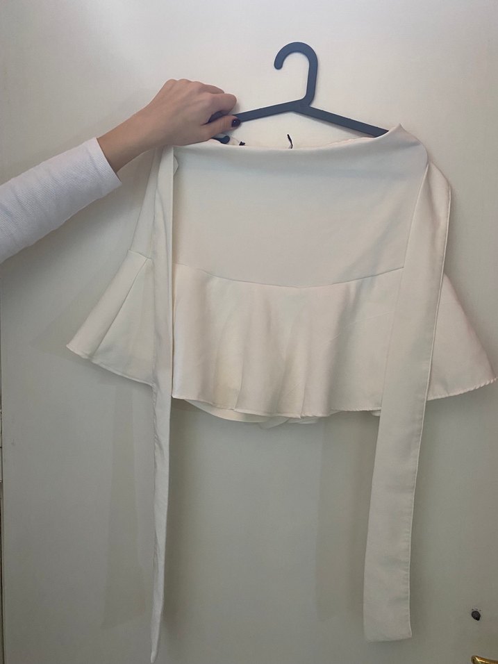 Beyaz Volanlı Midi Şortlu Etek - Görsel 2