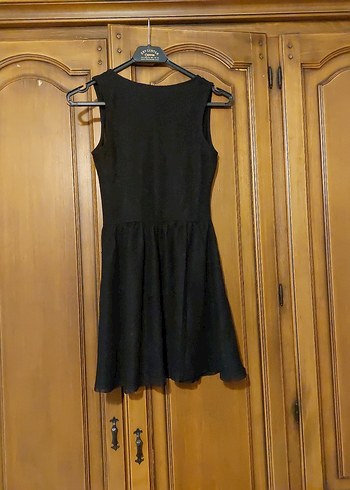 H&M Siyah Fermuarlı Midi Mezuniyet Elbisesi - Görsel 2