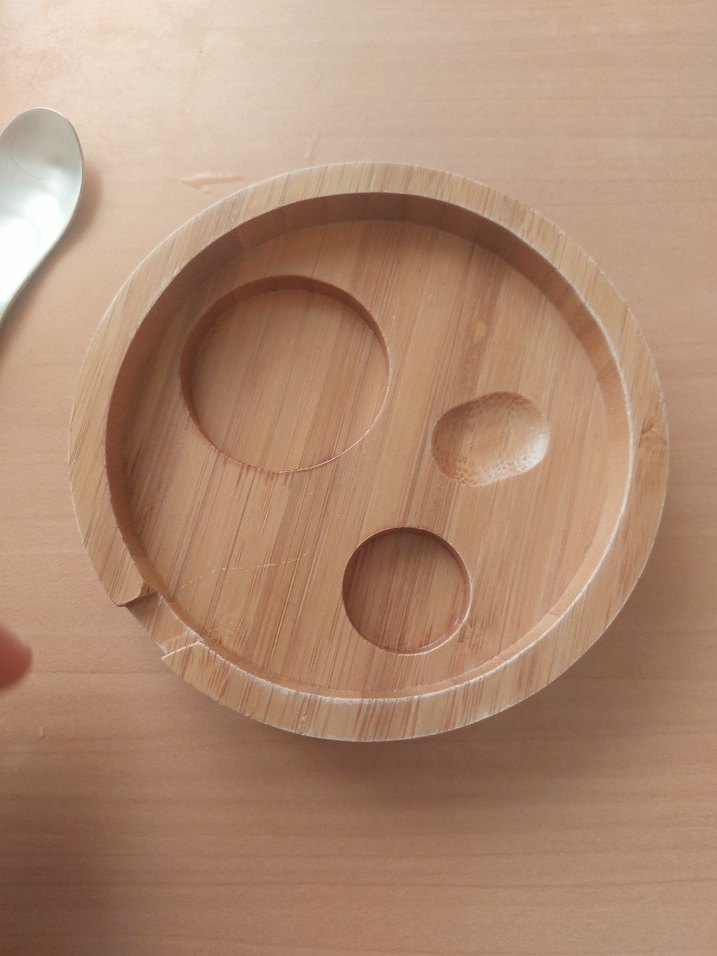 Beyaz Seramik Yumurtalık ve Ahşap Tabak Seti - Görsel 4