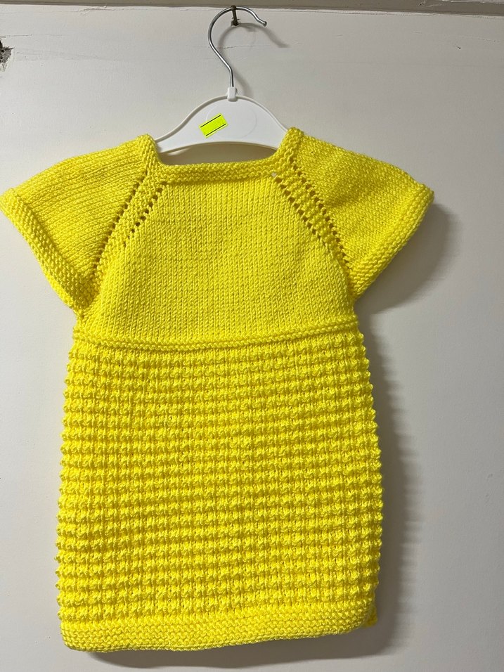 Kız Çocuk Sarı Triko Kolsuz Hırka - Görsel 2