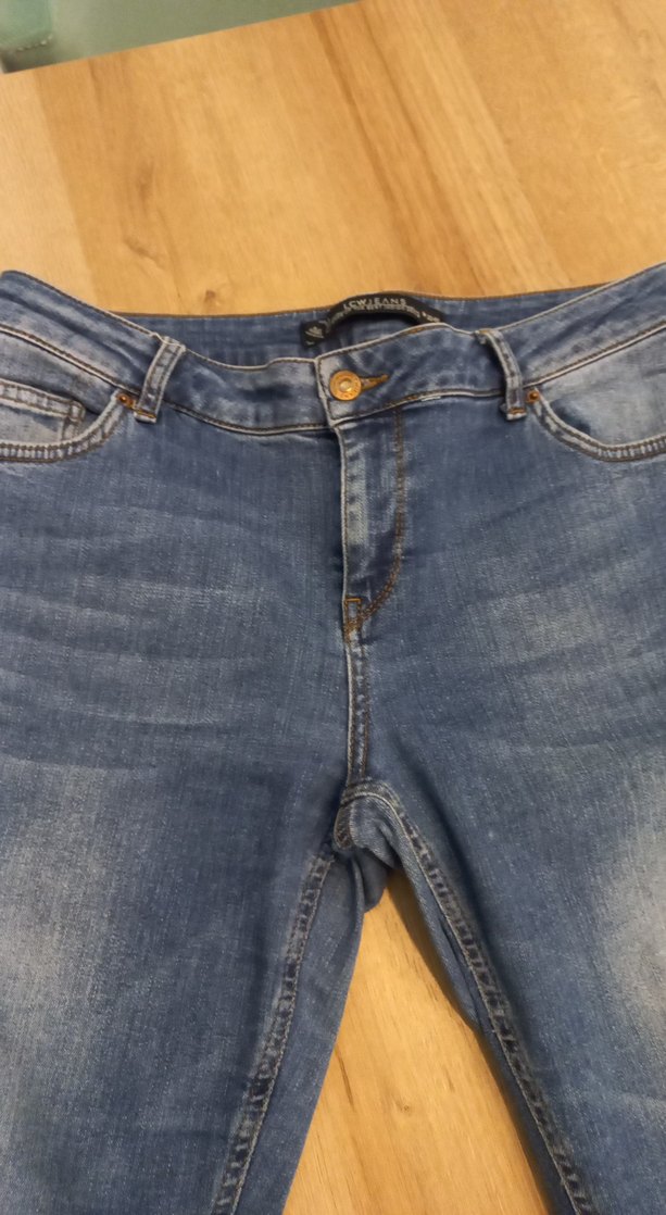 Mavi Parlak Rahat Kesim Kadın Kot Pantolon — görsel 3/8