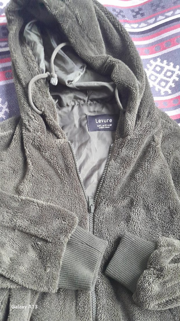 Kadın Gri Kapüşonlu Peluş Ceket - Görsel 4