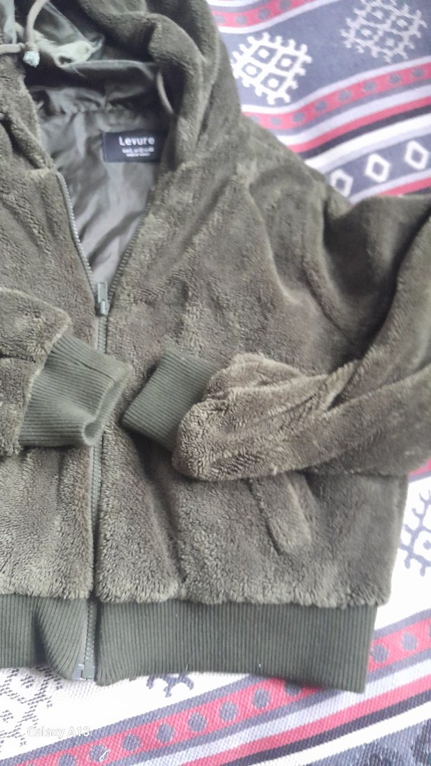 Kadın Gri Kapüşonlu Peluş Ceket - Görsel 3