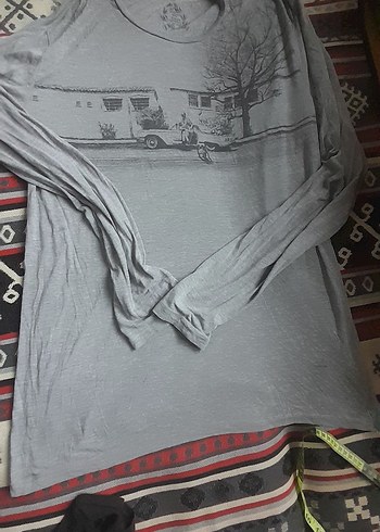 Gri Baskılı Uzun Kollu kadin Tişörtü Boy85 En 61 - Görsel 2