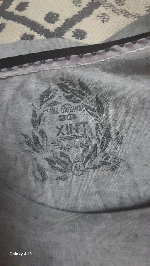 Gri Baskılı Uzun Kollu kadin Tişörtü Boy85 En 61 - Görsel 4