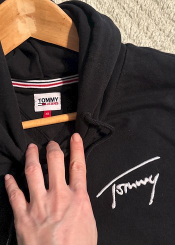 Orijinal Tommy Siyah Kapüşonlu Sweatshirt - Görsel 4