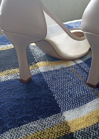 Ekru Pileli Stiletto Topuklu Kadın Ayakkabı - Görsel 4