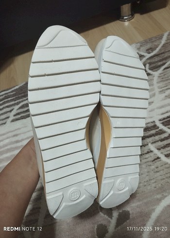 Beyaz Dolgu Topuklu Kadın Günlük Ayakkabı - Görsel 2