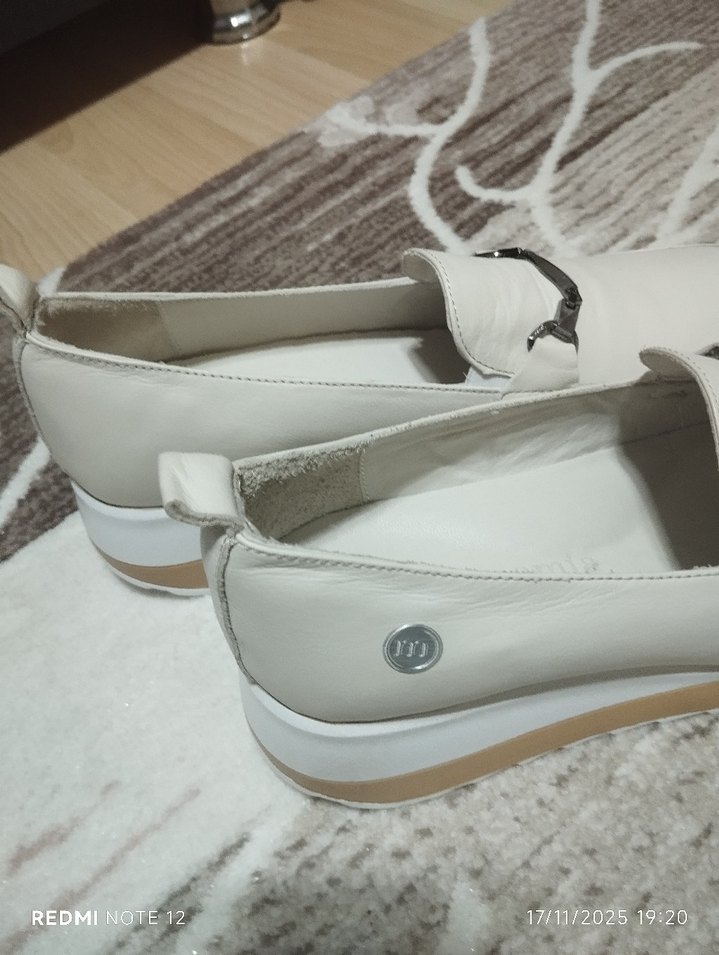 Beyaz Dolgu Topuklu Kadın Günlük Ayakkabı - Görsel 4