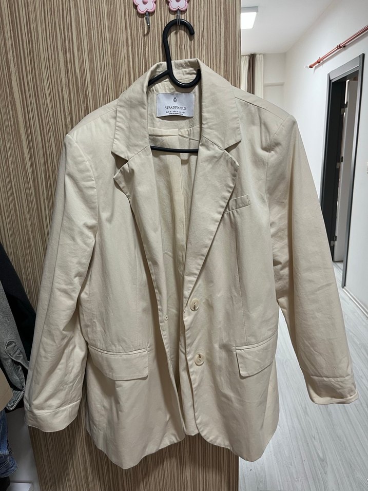 Düğmeli Beyaz Keten Kadın Blazer - Görsel 2