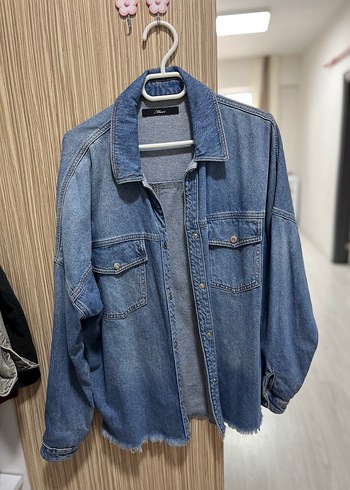 Düğmeli Mavi Denim Ceket - Görsel 3