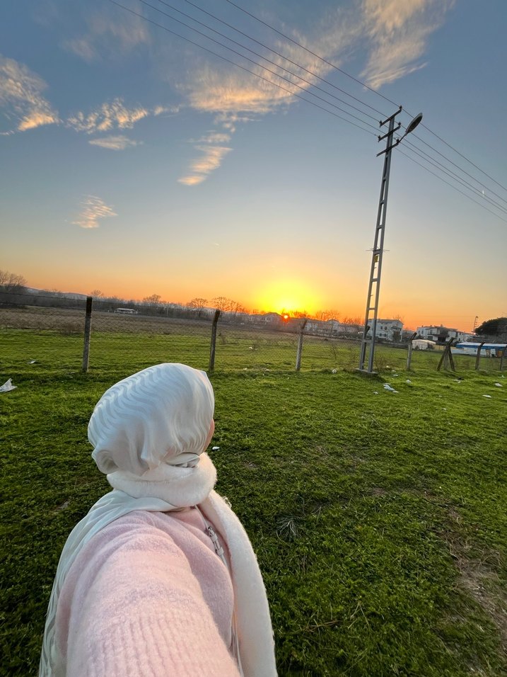 Beyaz Yün Kadın Püsküllü Şal - Görsel 3