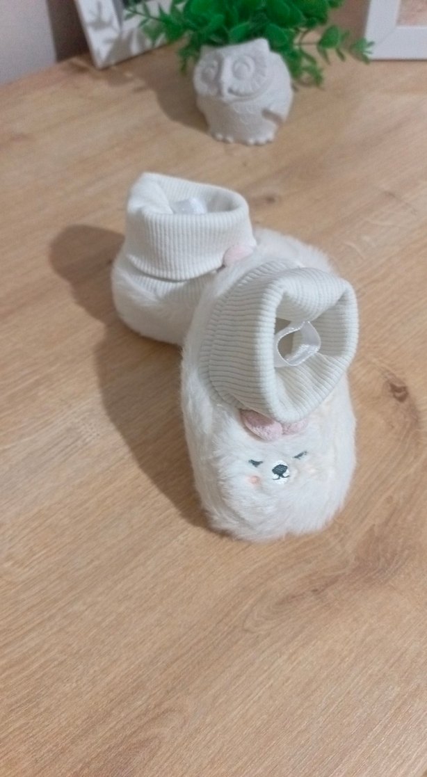 Beyaz Nakışlı Kız Çocuk Sıcak Ev Terliği - Görsel 3