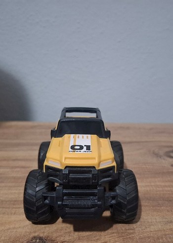 Sarı Renkli Oyuncak Jeep Araba - Görsel 3