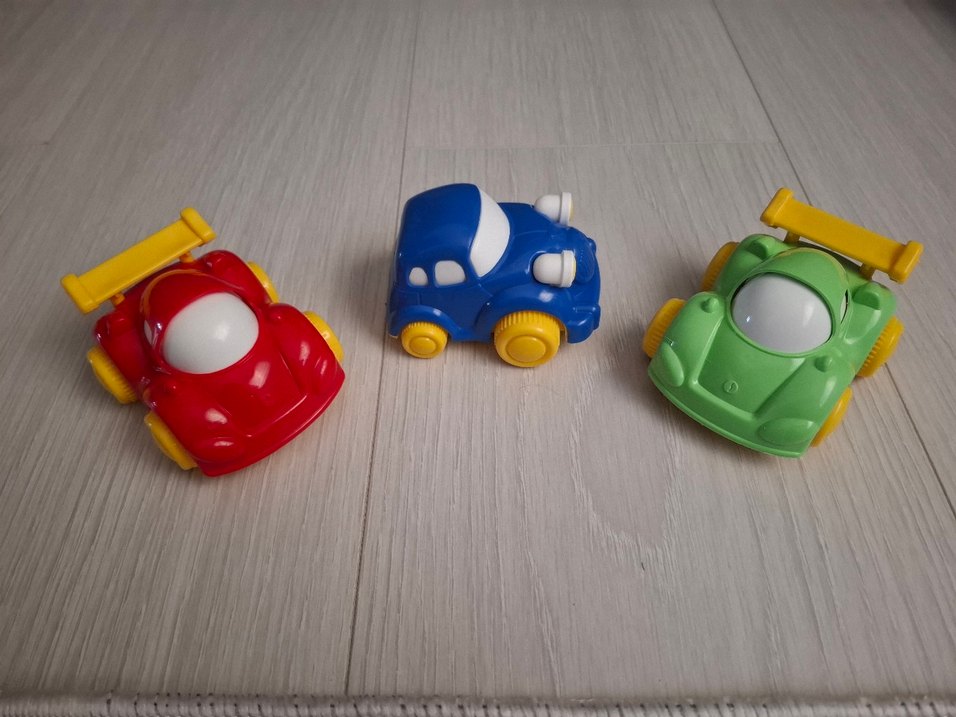 Renkli Oyuncak Araba Seti - Görsel 2