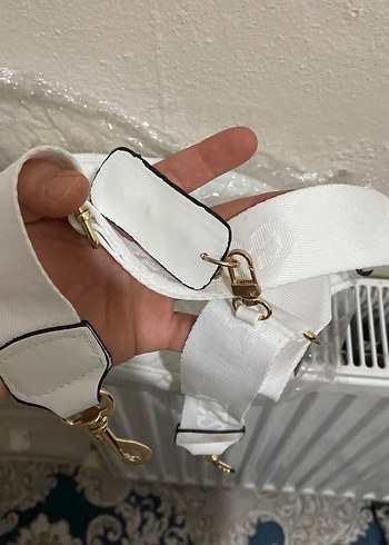 Guess Beyaz Kadın Kapitone Çapraz Çanta - Görsel 2