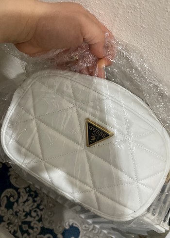 Guess Beyaz Kadın Kapitone Çapraz Çanta - Görsel 5