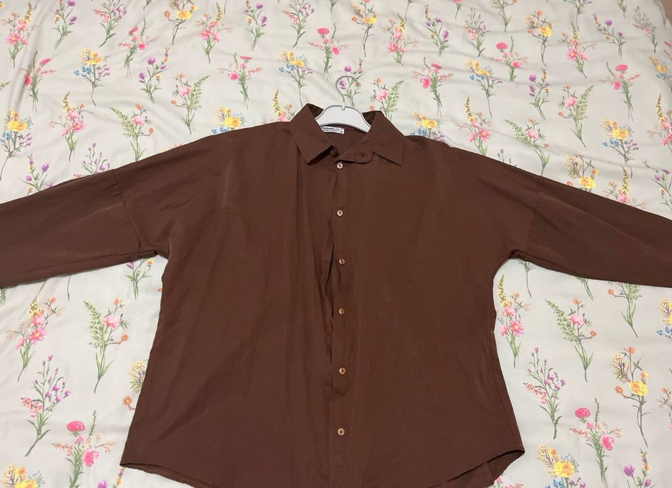 Düğmeli Kahverengi Kadın Gömlek - Görsel 4