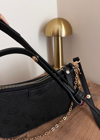 Louis vuitton Zincir Detaylı Siyah Deri Kadın Çapraz Çanta - Görsel 8