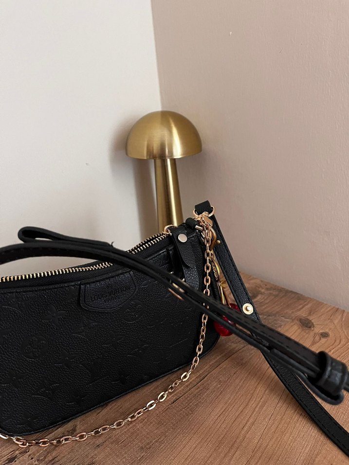 Louis vuitton Zincir Detaylı Siyah Deri Kadın Çapraz Çanta - Görsel 5