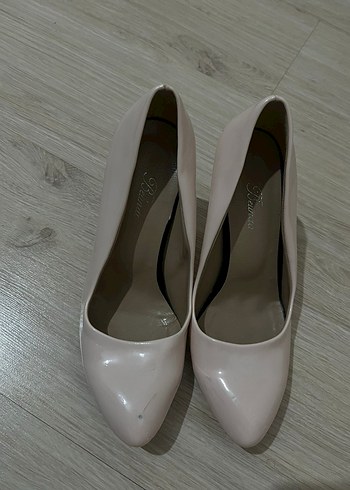 Bej Minimalist Stiletto Topuklu Kadın Ayakkabı - Görsel 3