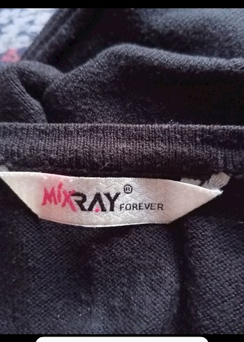 Siyah Fırfırlı Kısa Kadın Hırka - Görsel 3