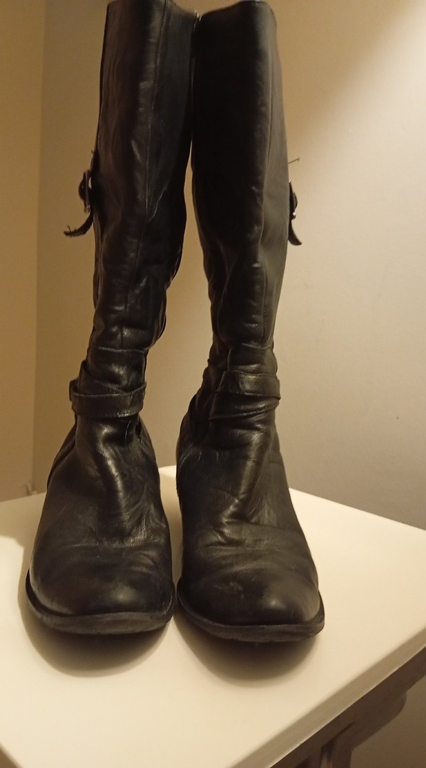 Kadın Siyah Deri Diz Boyu Tokalı Çizme - Görsel 5